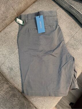 Fairlane Men's Flat Front Shorts in Dark Gray